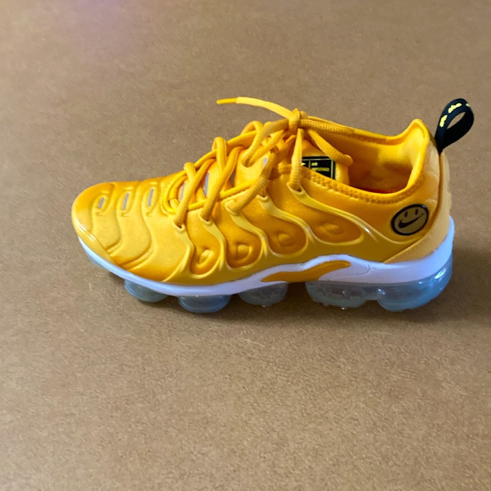 NIKE W AIR VAPORMAX PLUS